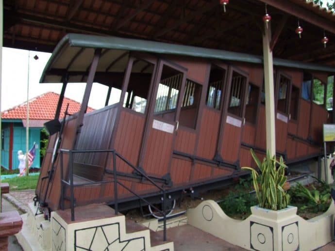 ancien wagon funiculaire penang hill malaisie