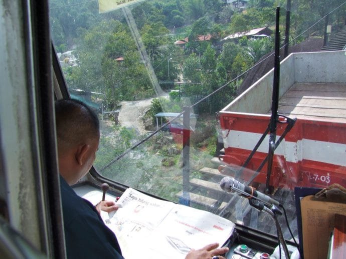 conducteur funiculaire penang hill malaisie