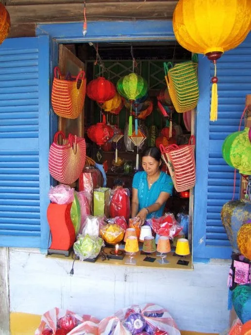 lanterns hoi an - vietnam