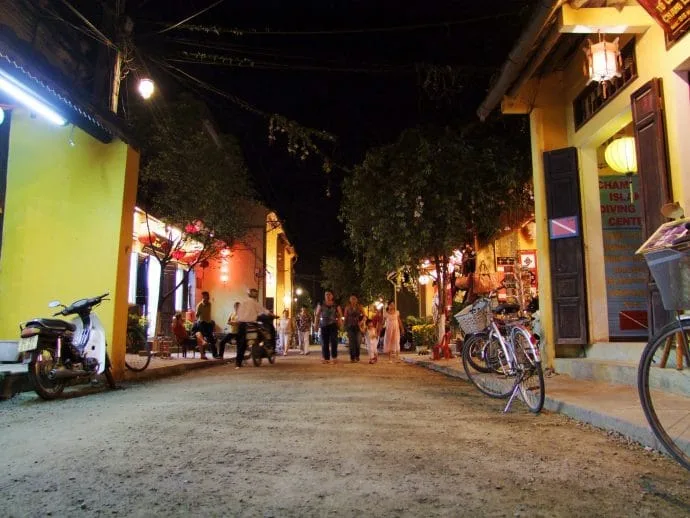 night street hoi an - vietnam
