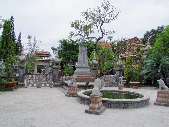 long son nha trang pagoda - vietnam