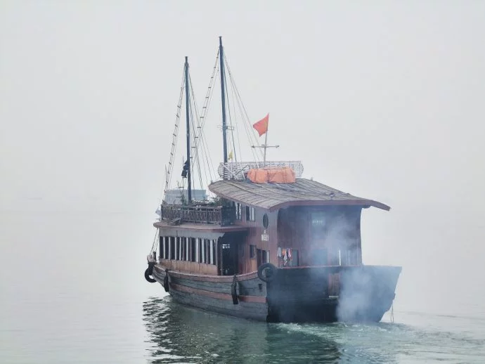 halong bay - vietnam