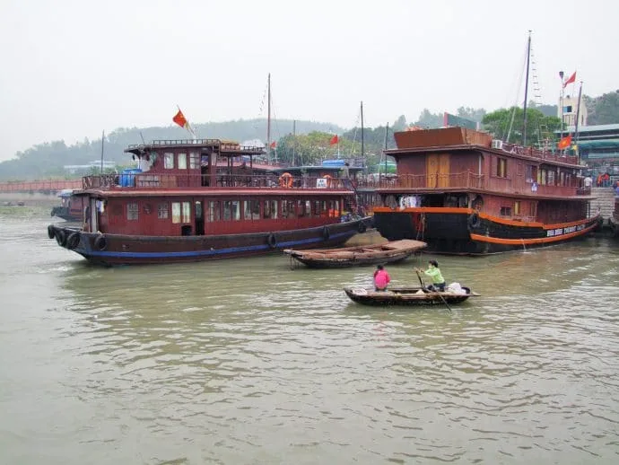 halong bay - vietnam