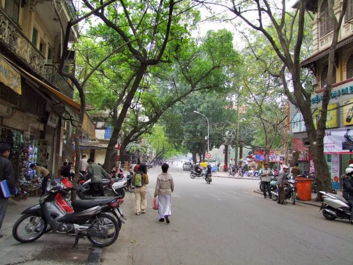 hanoi street - vietnam 2010