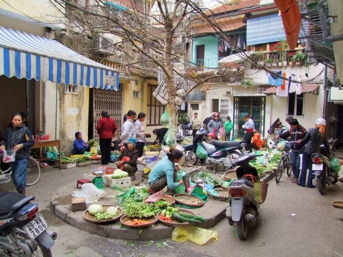 hanoi street market - vietnam 2010