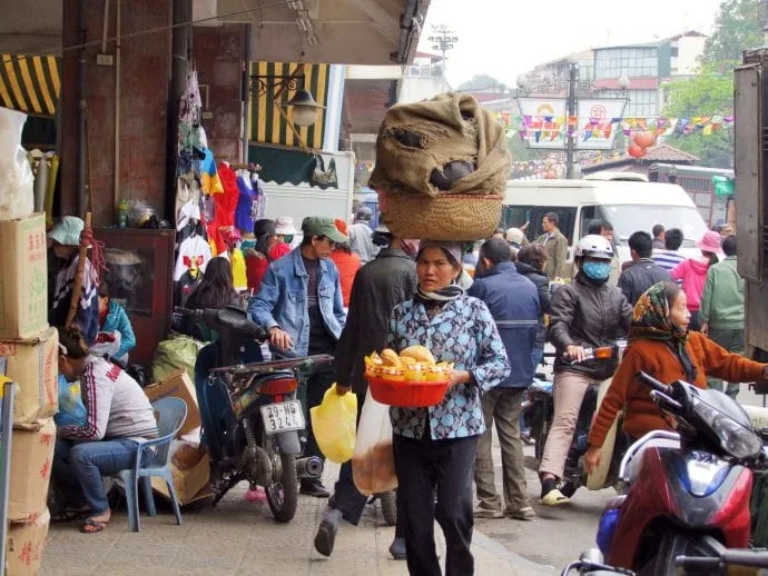 hanoi street market - vietnam 2010