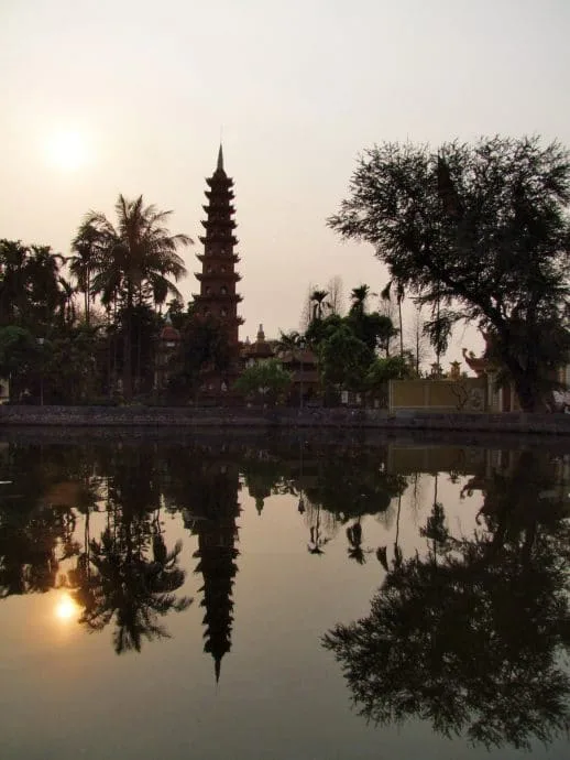 hanoi pagoda - vietnam