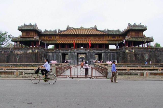 entrée cité impériale de hue - vietnam