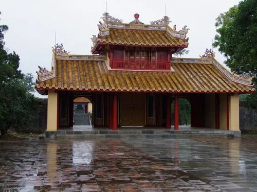 second tomb gate thu duc