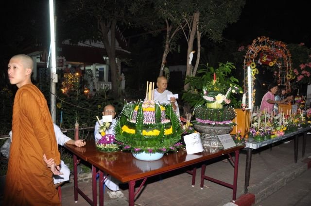 loy-krathong-2010