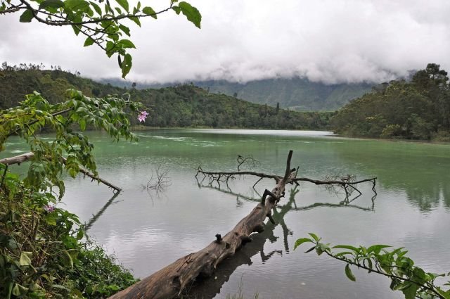 cover decouverte dieng plateau lac