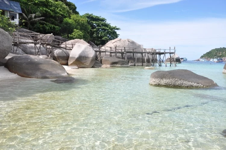 swimming ko nang yuan - thailand