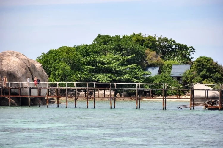 pontoon ko nang yuan - thailand