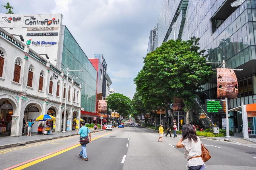 Rue commerçante d’Orchard Road à Singapour
