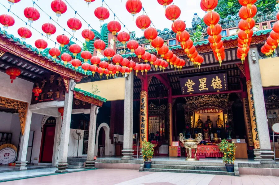 inner-courtyard-Chan-She-Shu-Yuen-Clan-Ancestral-Hall-kuala-lumpur