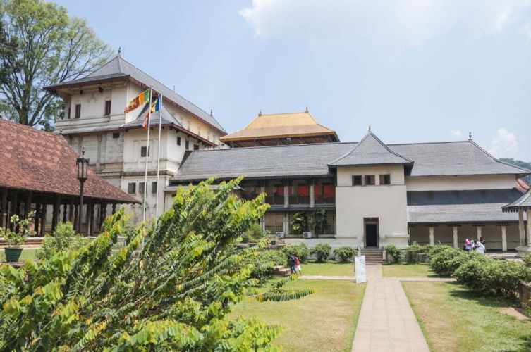 kandy temple dent sri lanka
