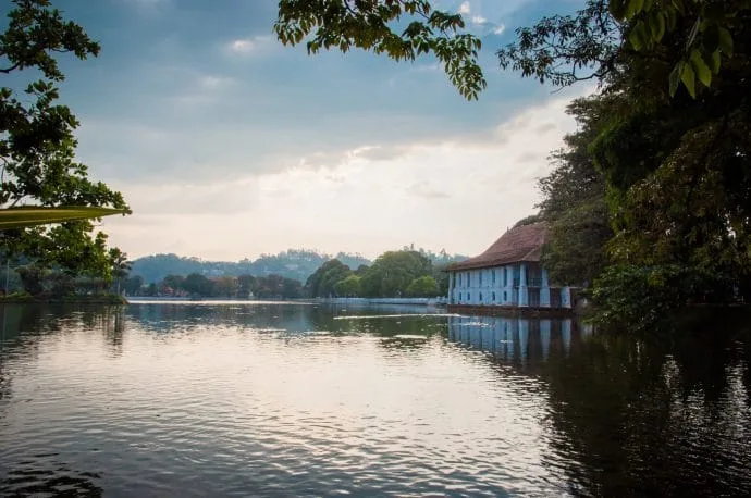 sunset kandy lake - sri lanka