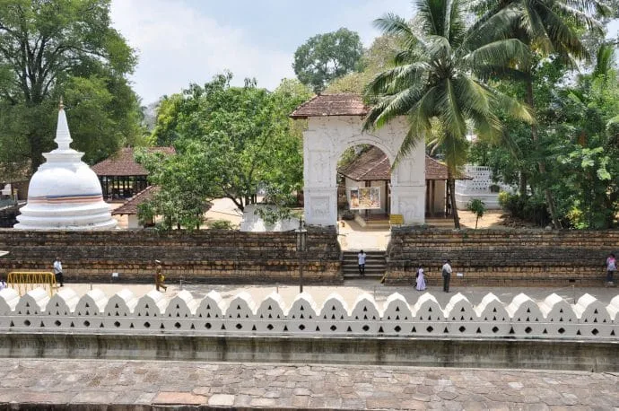 temple of the tooth - kandy - sri lanka