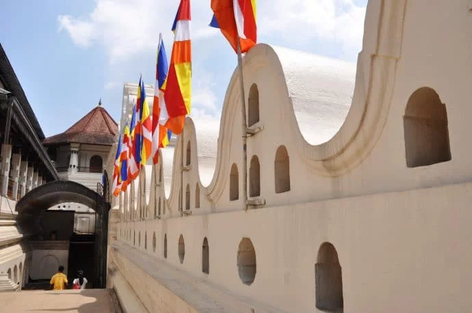 temple of the tooth - kandy - sri lanka