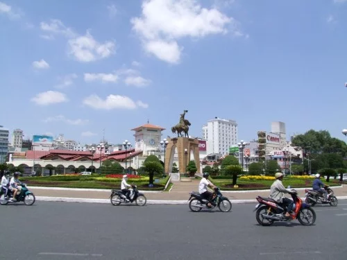 ho chi minh street vietnam