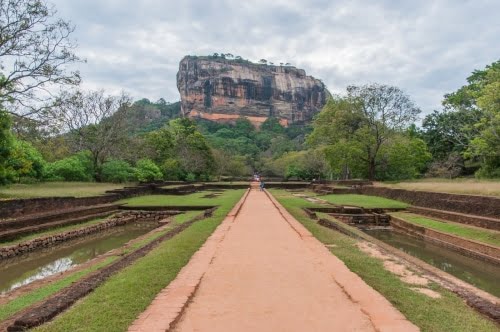rocher du lion - sigiriya - sri lanka