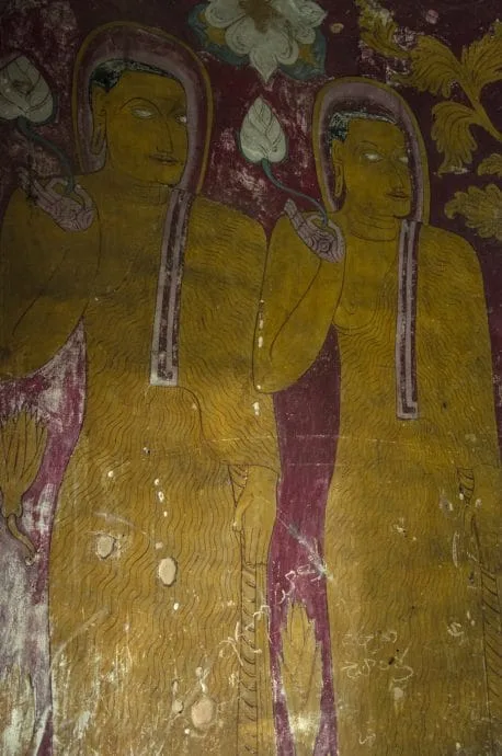 dambulla cave western temple - sri lanka