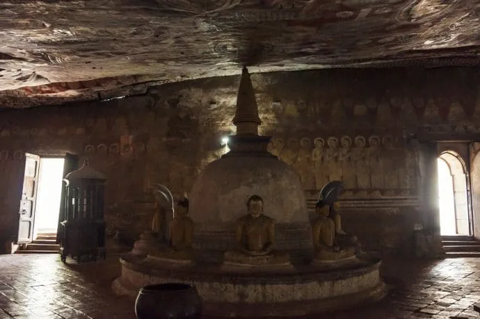 dambulla caves - sri lanka