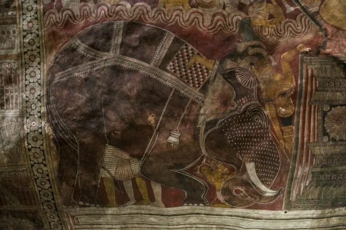 dambulla caves - sri lanka