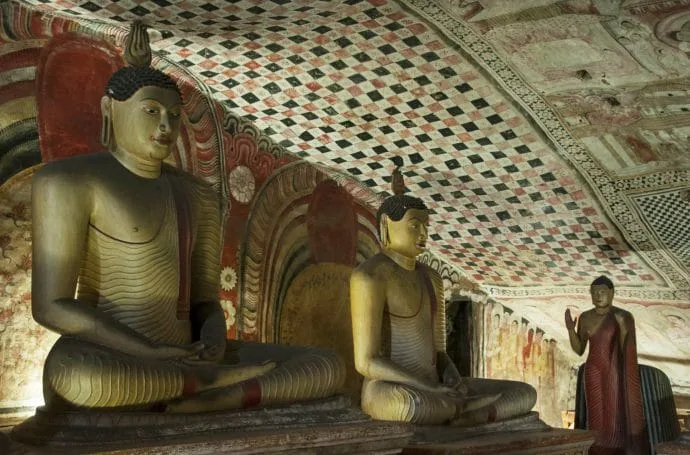dambulla caves - sri lanka