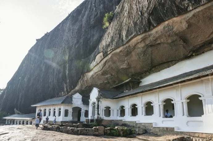 dambulla caves - sri lanka