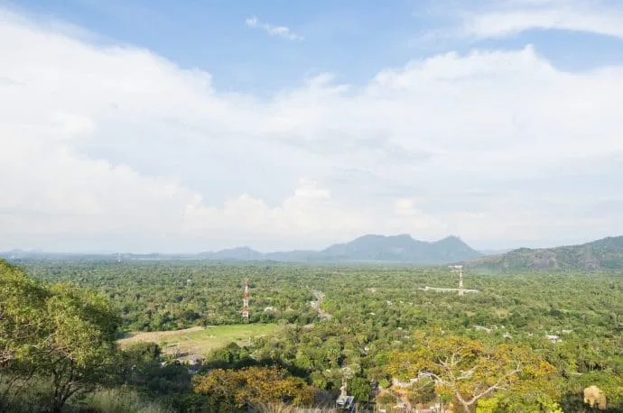 dambulla caves - sri lanka