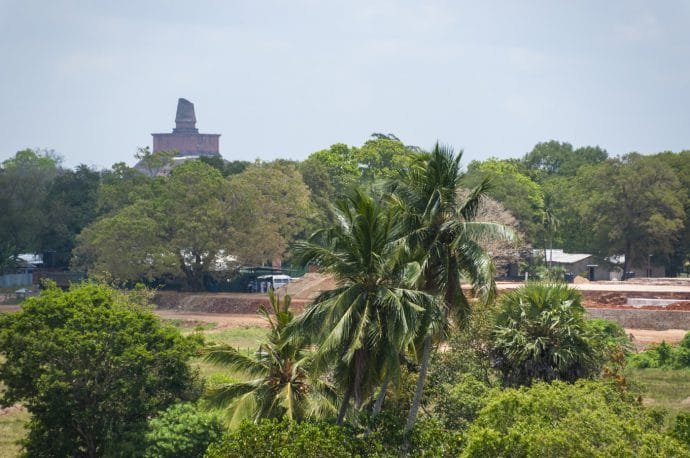 isurumuniya vihara - anuradhapura - sri lanka