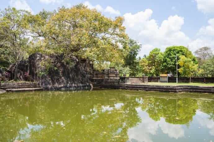 isurumuniya vihara - anuradhapura - sri lanka