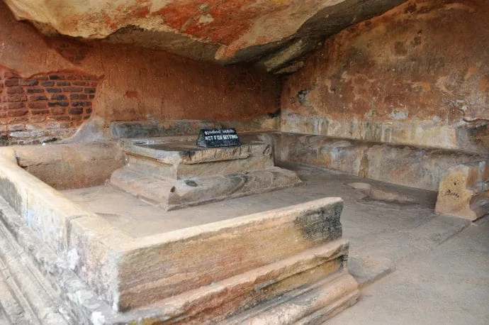 lion rock - sigiriya - sri lanka