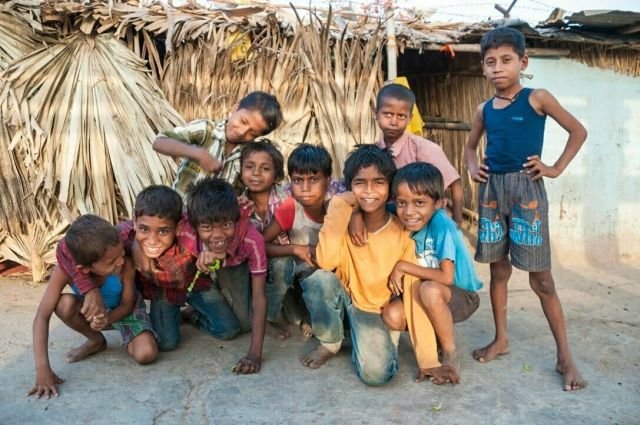 enfants Bodhgaya
