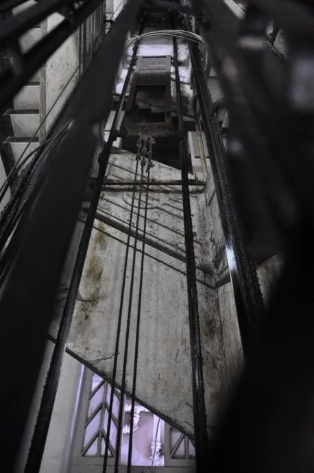 elevator esplanade chambers calcutta hotel - india