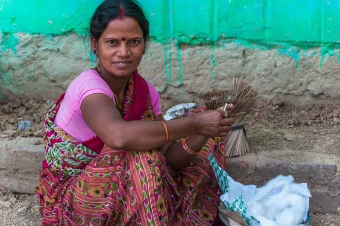 scene of life inhabitants bodhgaya - india