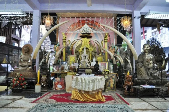 gangaramaya temple - colombo - sri lanka