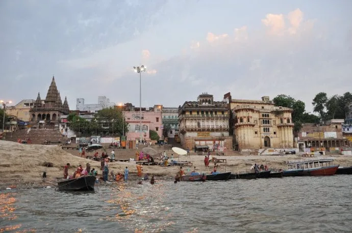boat trip ganges varanasi - india