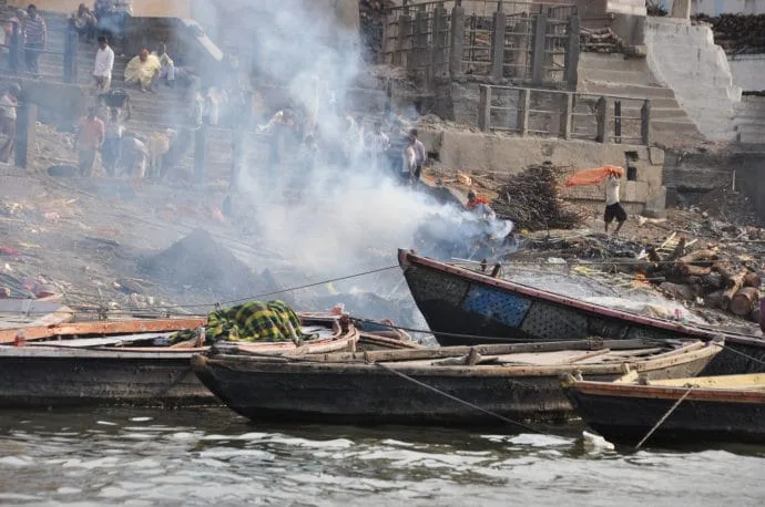 boat trip ganges varanasi - india