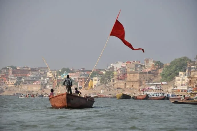 boat trip ganges varanasi - india