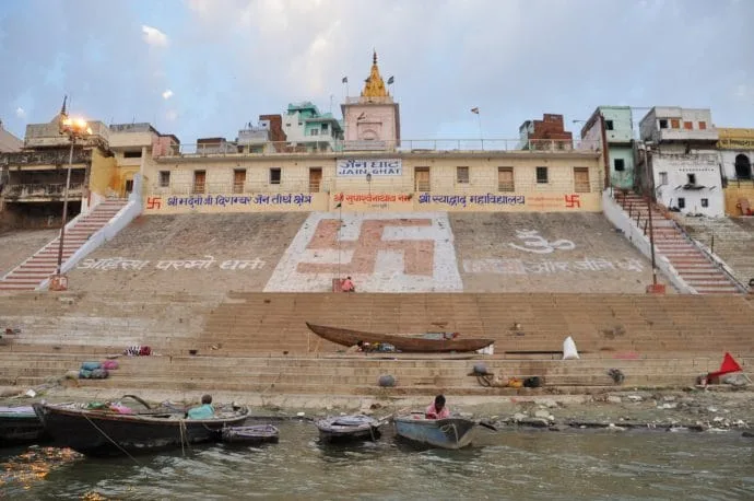 boat trip ganges varanasi - india