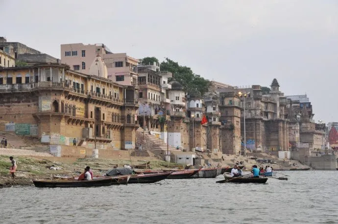 boat trip ganges varanasi - india