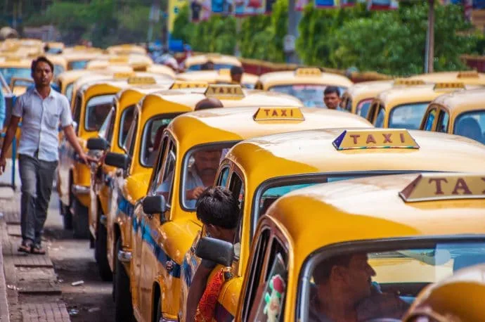 yellow taxis calcutta - india