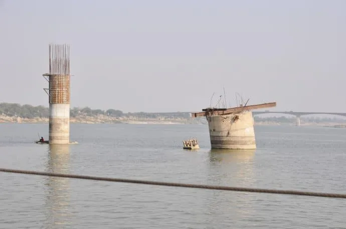varanasi bridge - india
