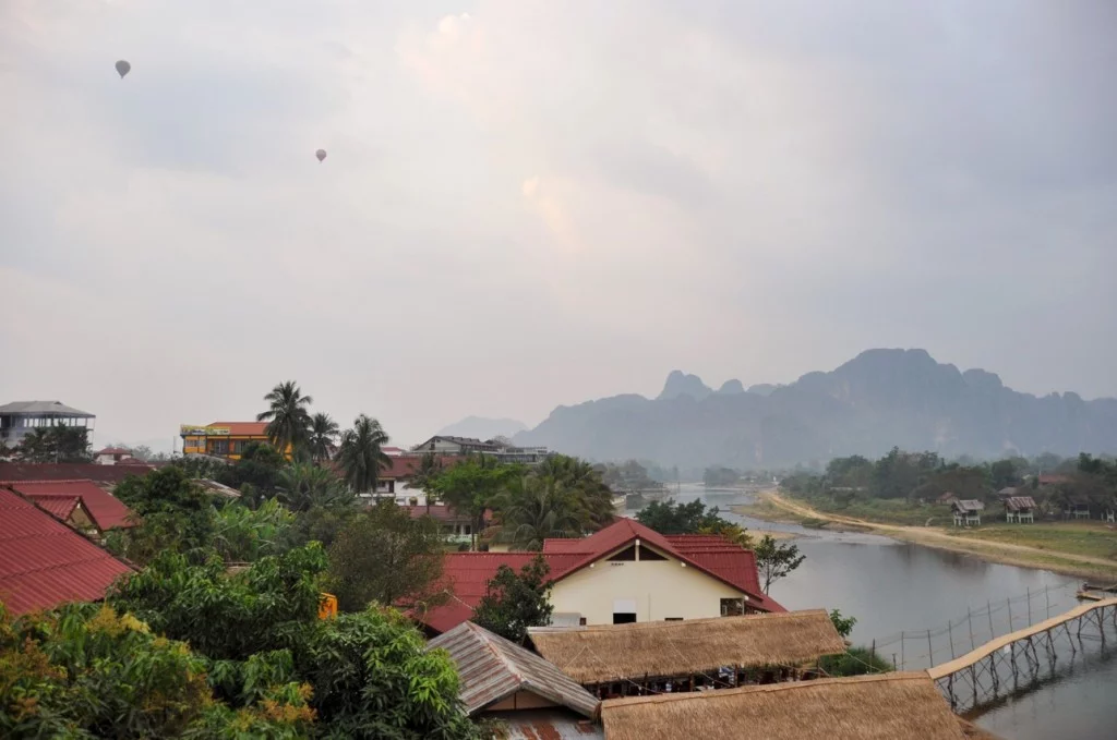 vang vieng overview