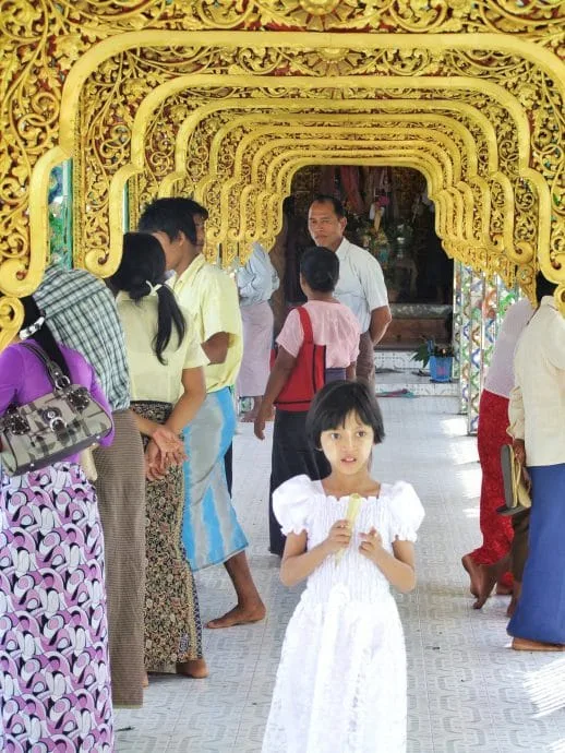 temple Yangon 2008 - Myanmar