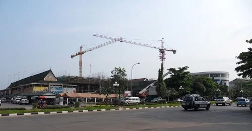 Construction-Talat-Sao-Vientiane-2010