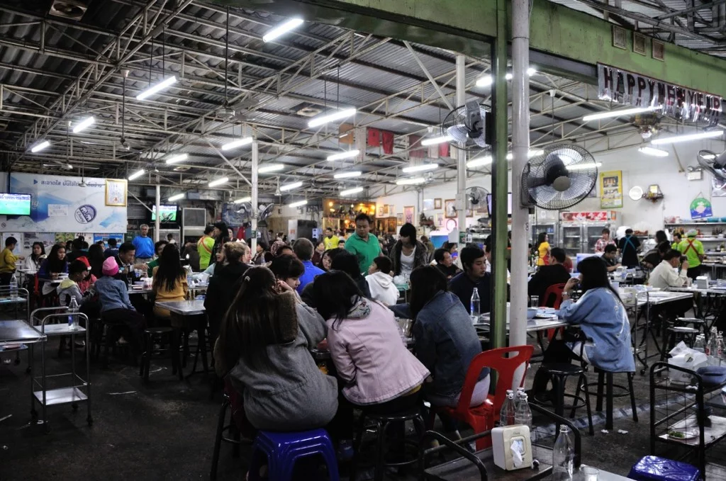 A crowded Ubon restaurant not far from our hotel.