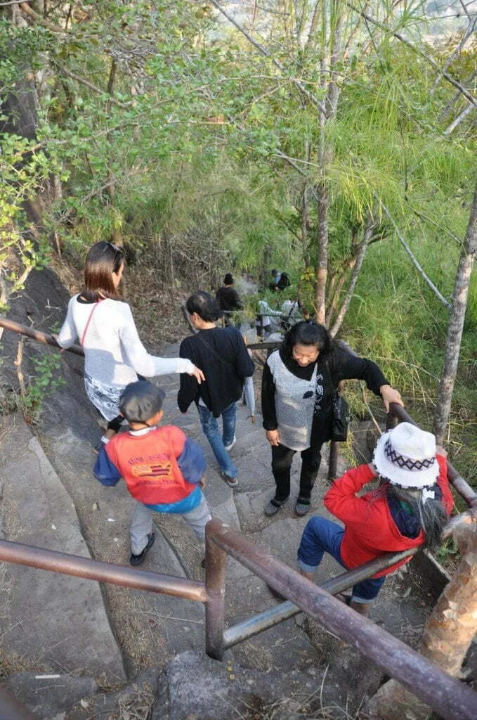 descent of Pha Taem Cliff - National Park Ubon Ratchathani